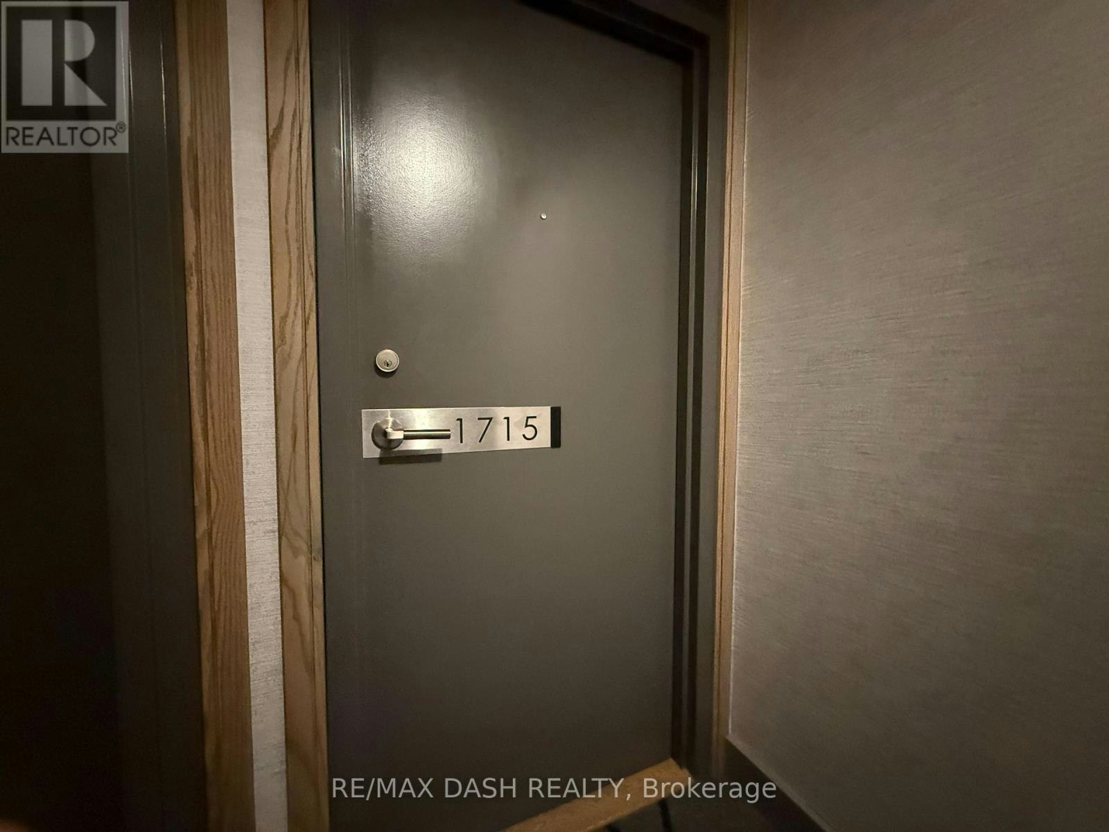 1715-25 Telegram Mews, Toronto, ON, M5V 3Z1 - 4