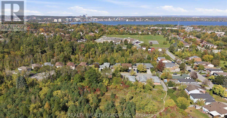 11 Bristow Court, Barrie, ON, L4N 6T1 - 45