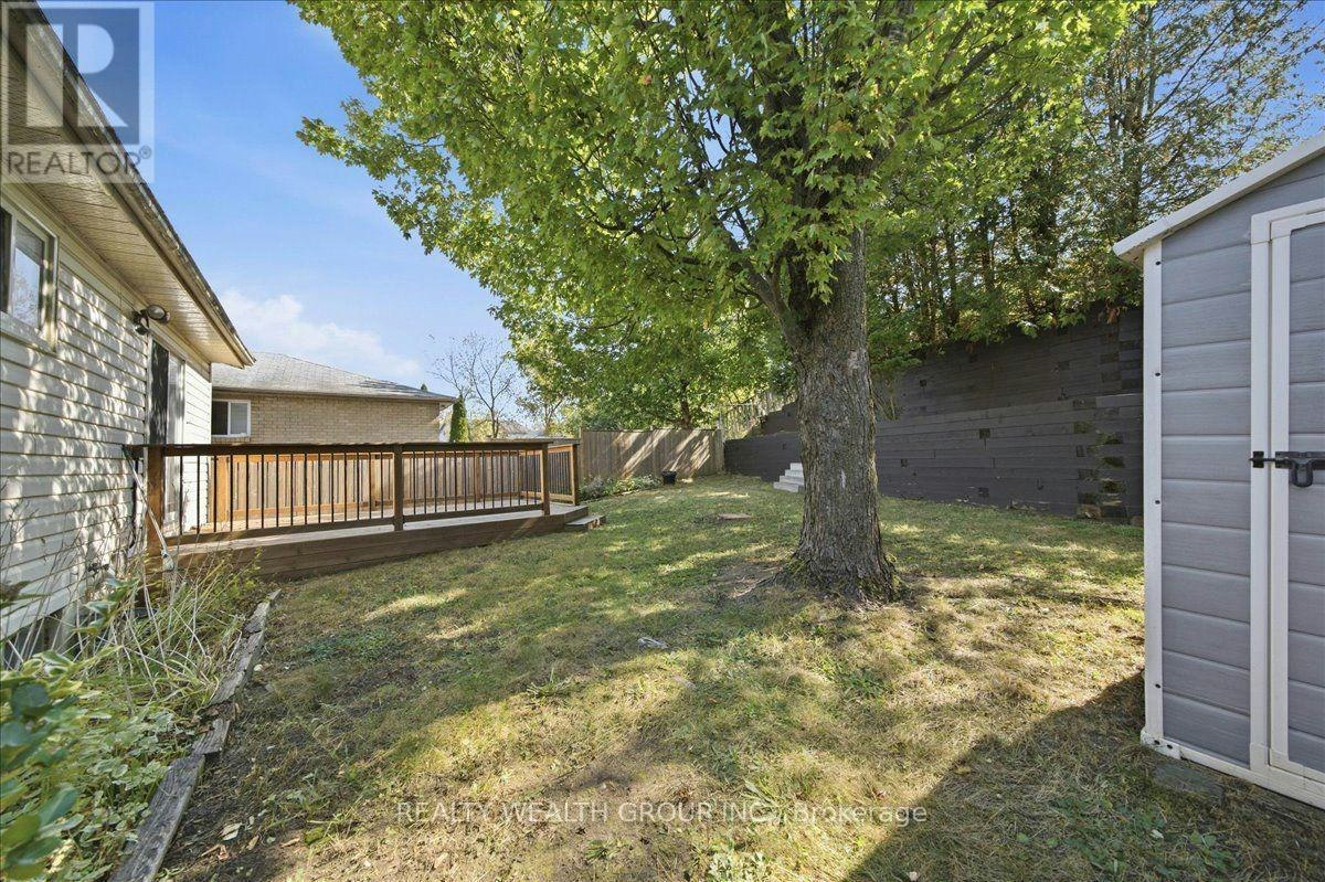 11 Bristow Court, Barrie, ON, L4N 6T1 - 26