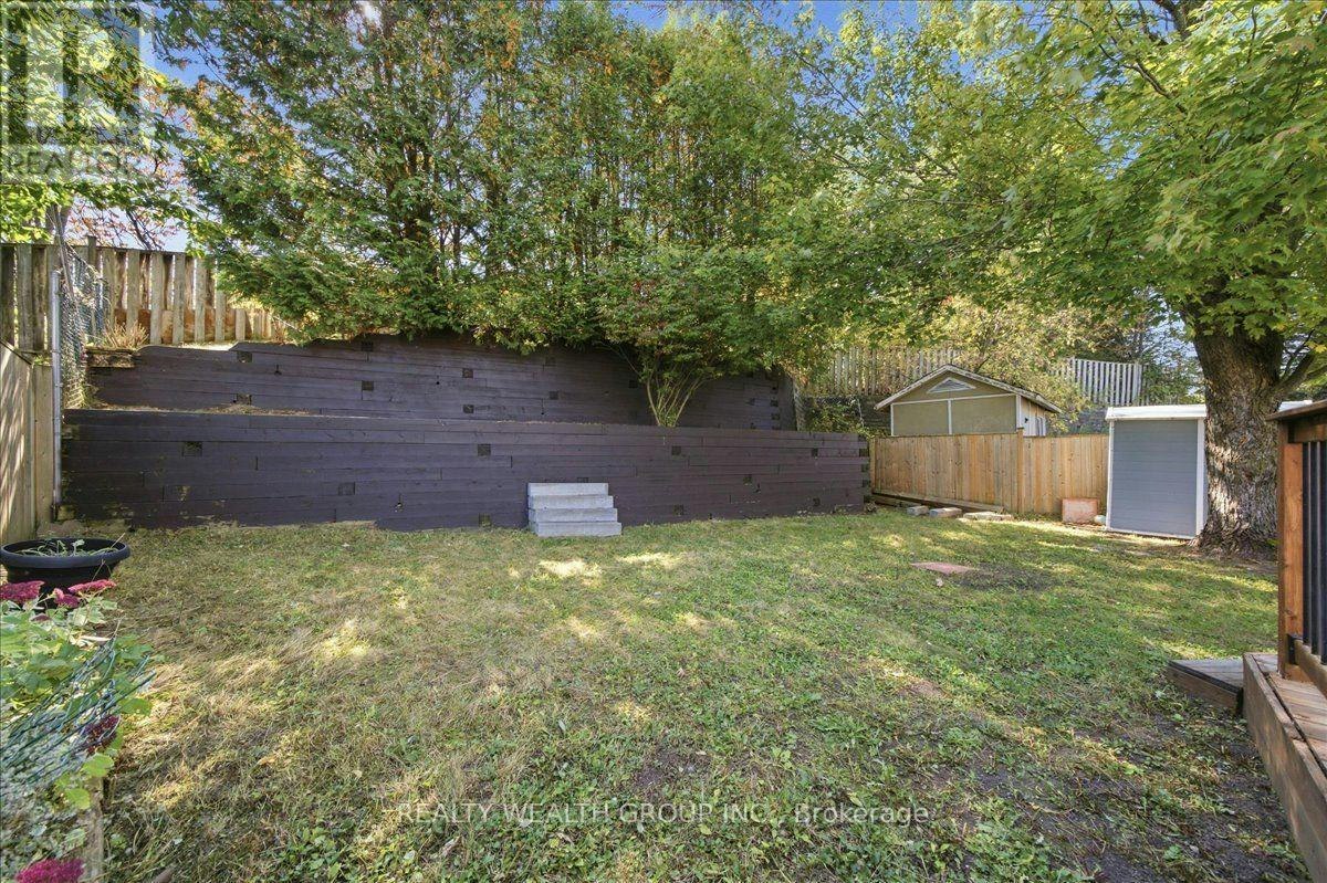 11 Bristow Court, Barrie, ON, L4N 6T1 - 42