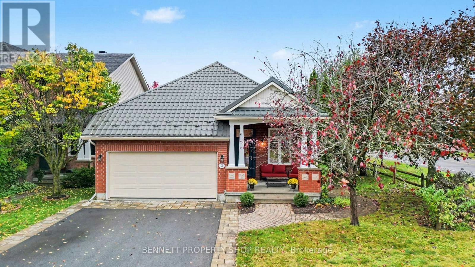 2 Thunderbird Crescent, Ottawa, ON, K2M 2H4