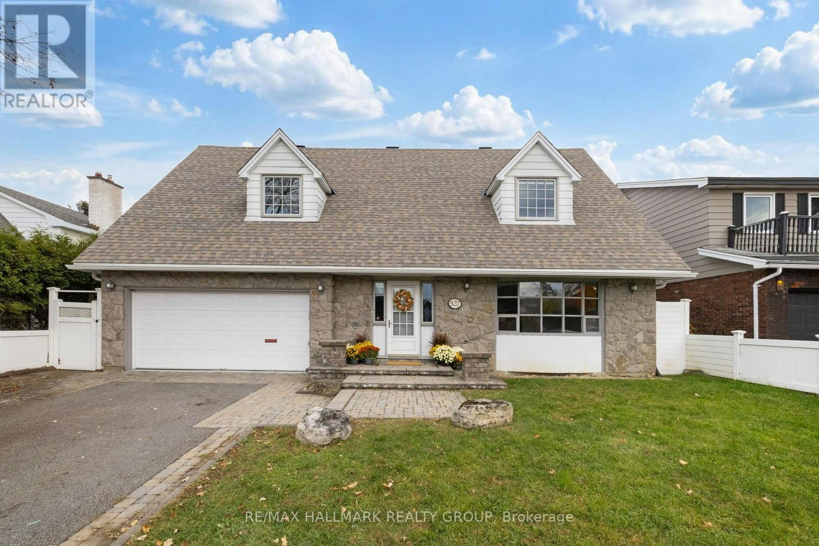 937 Dresden Crescent, Ottawa, ON, K2B 5H9