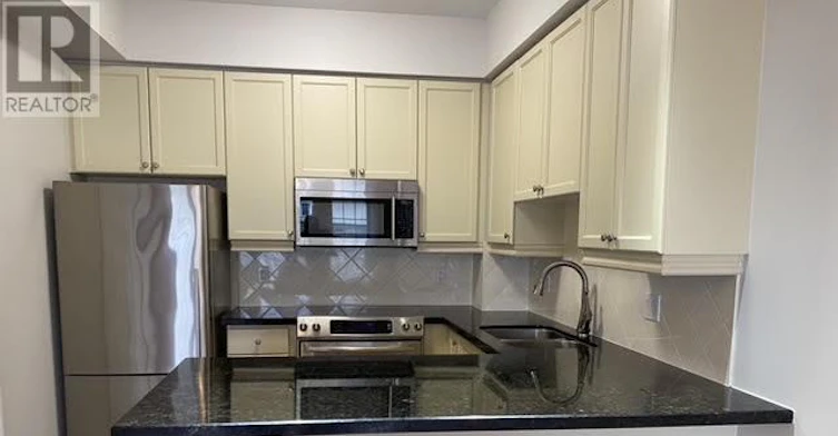 308-375 Lakebreeze Drive, Clarington, ON, L1B 0A3 - 3