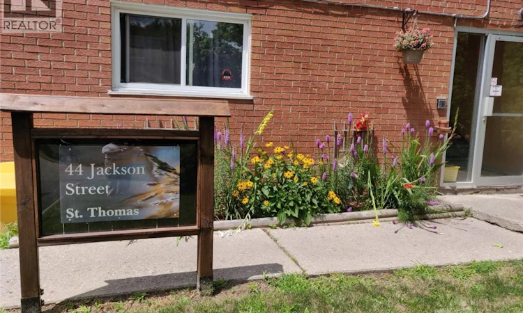 44 Jackson Street