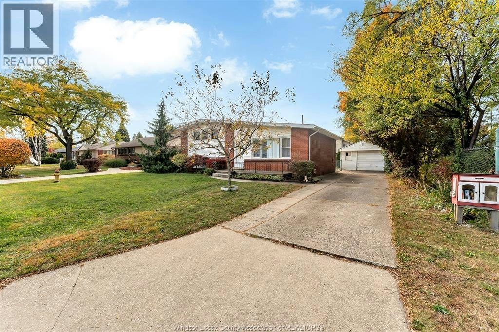 3145 Mark Avenue, Windsor, ON, N9E 2W9