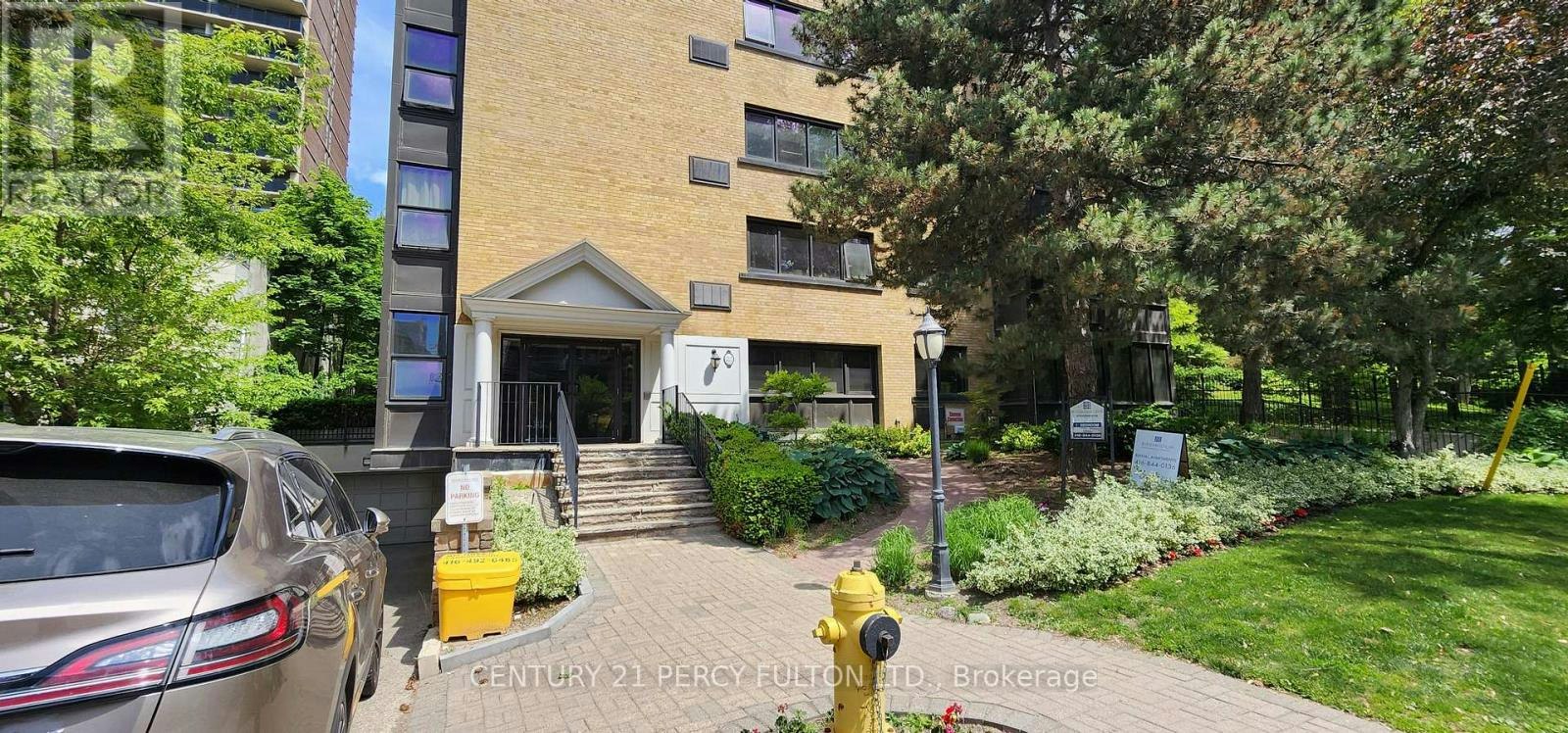 301-22 Woodlawn Avenue E, Toronto, ON, M4T 1E3 - 2
