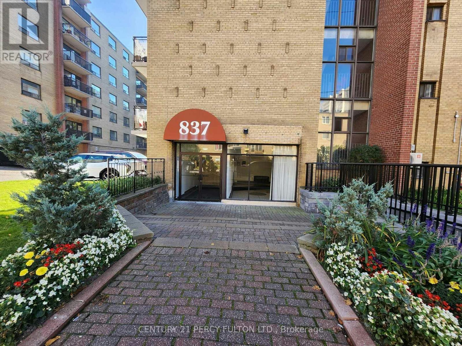 102-837 Roselawn Avenue, Toronto, ON, M6B 1B5 - 2