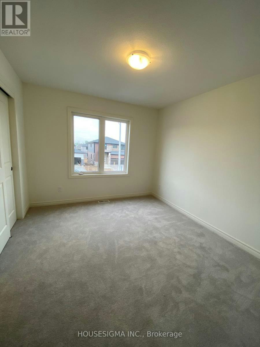20 Overholt Drive, Thorold, ON, L2V 0G5 - 7