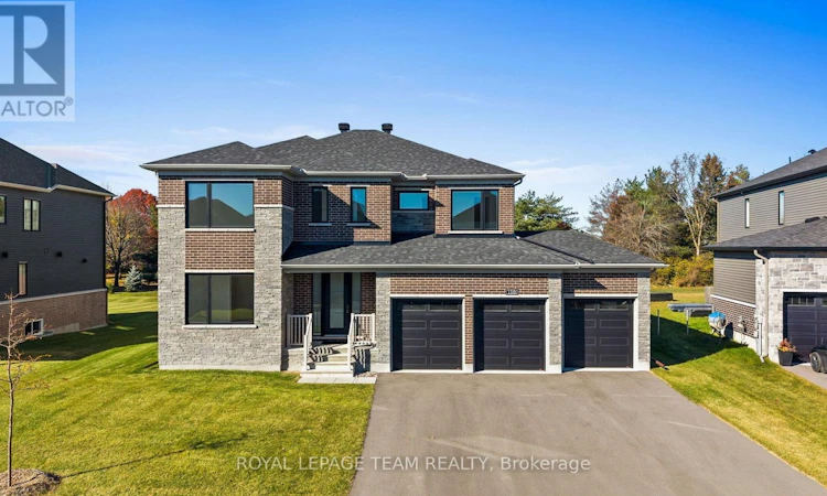 110 D'arleux Place
