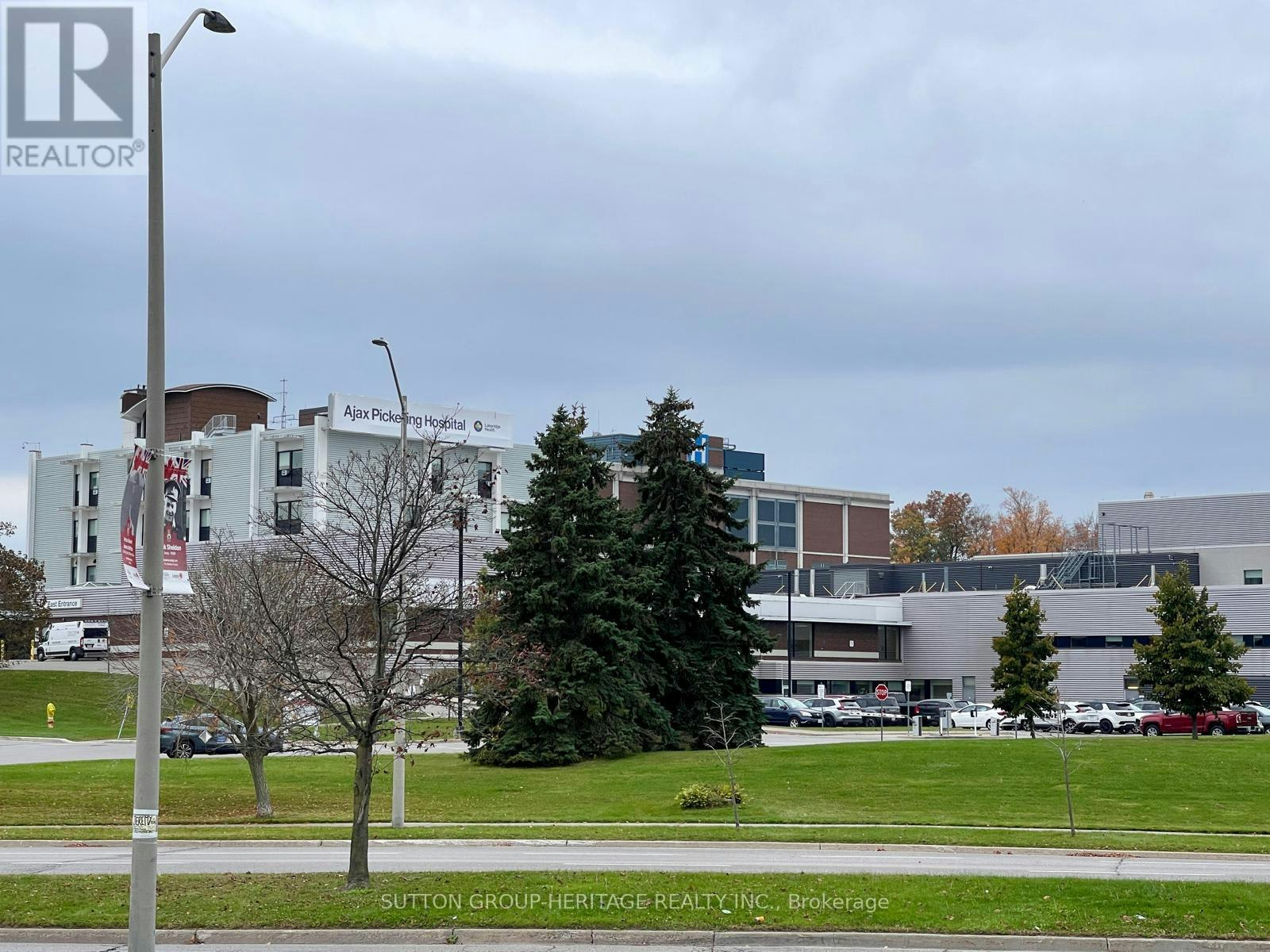 40 Plumridge Court, Ajax, ON, L1S 3Z8 - 3