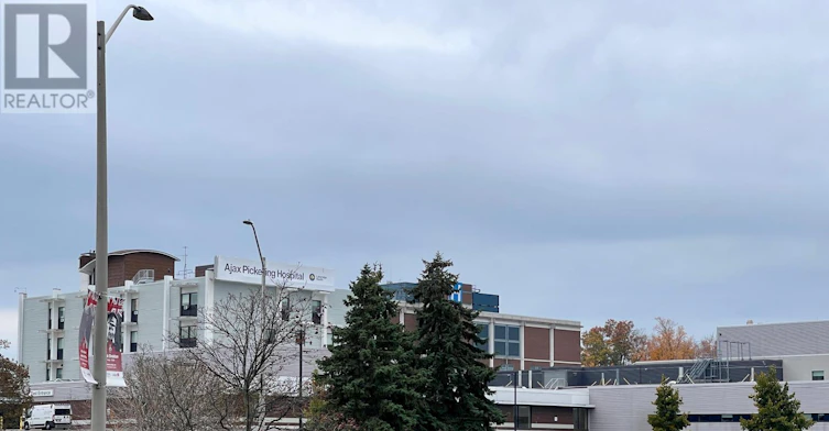 40 Plumridge Court, Ajax, ON, L1S 3Z8 - 3