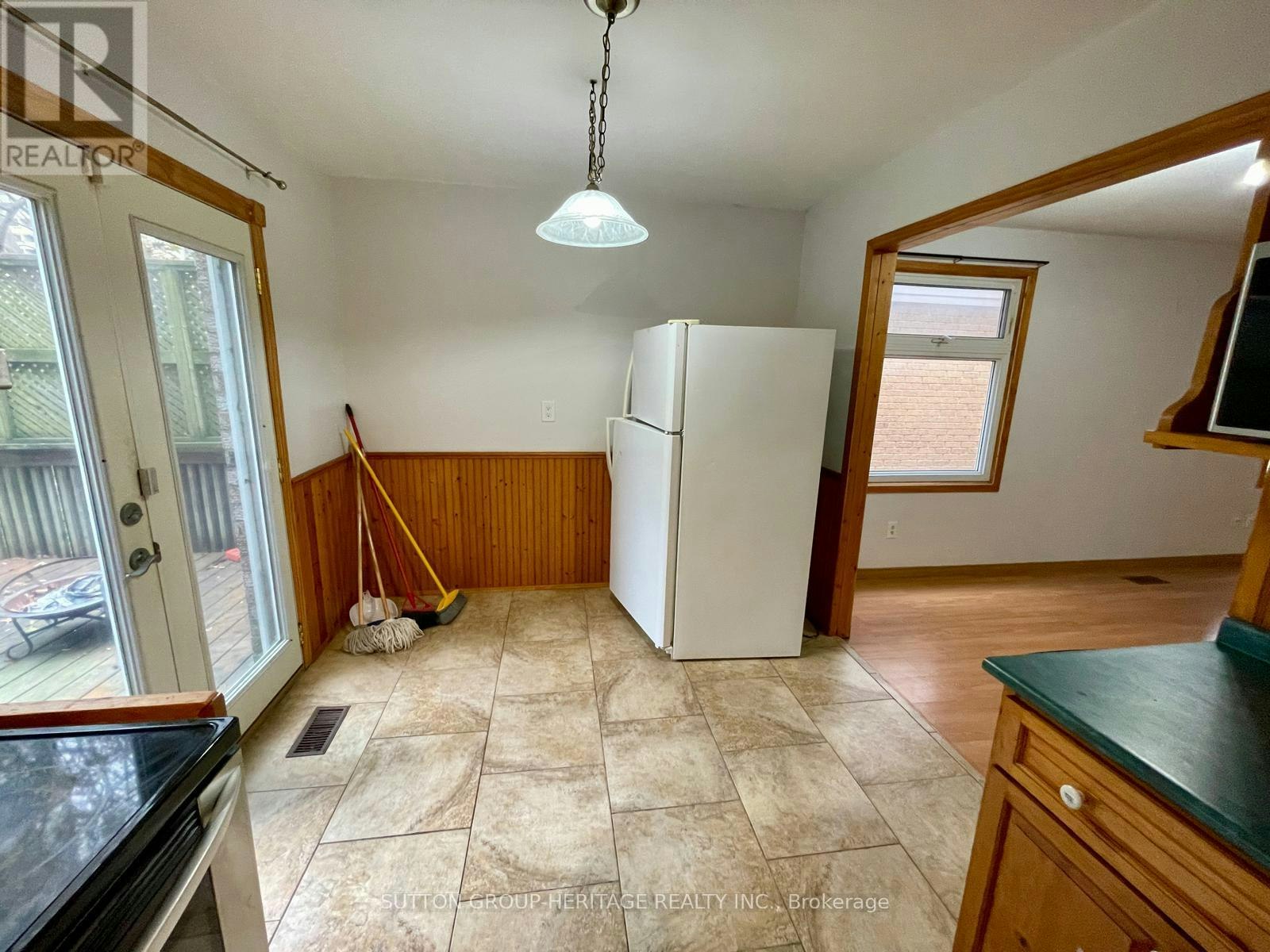 40 Plumridge Court, Ajax, ON, L1S 3Z8 - 5