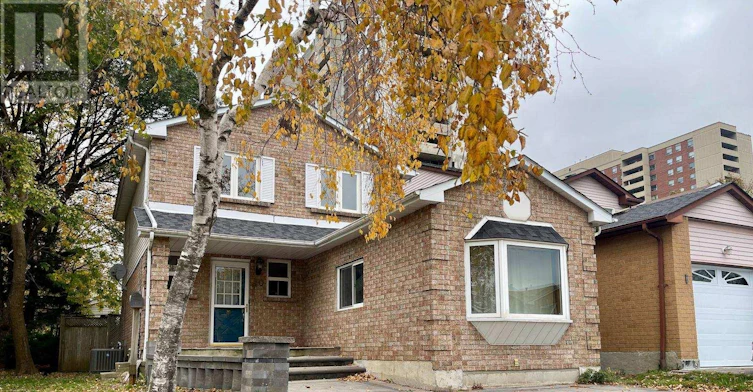 40 Plumridge Court, Ajax, ON, L1S 3Z8