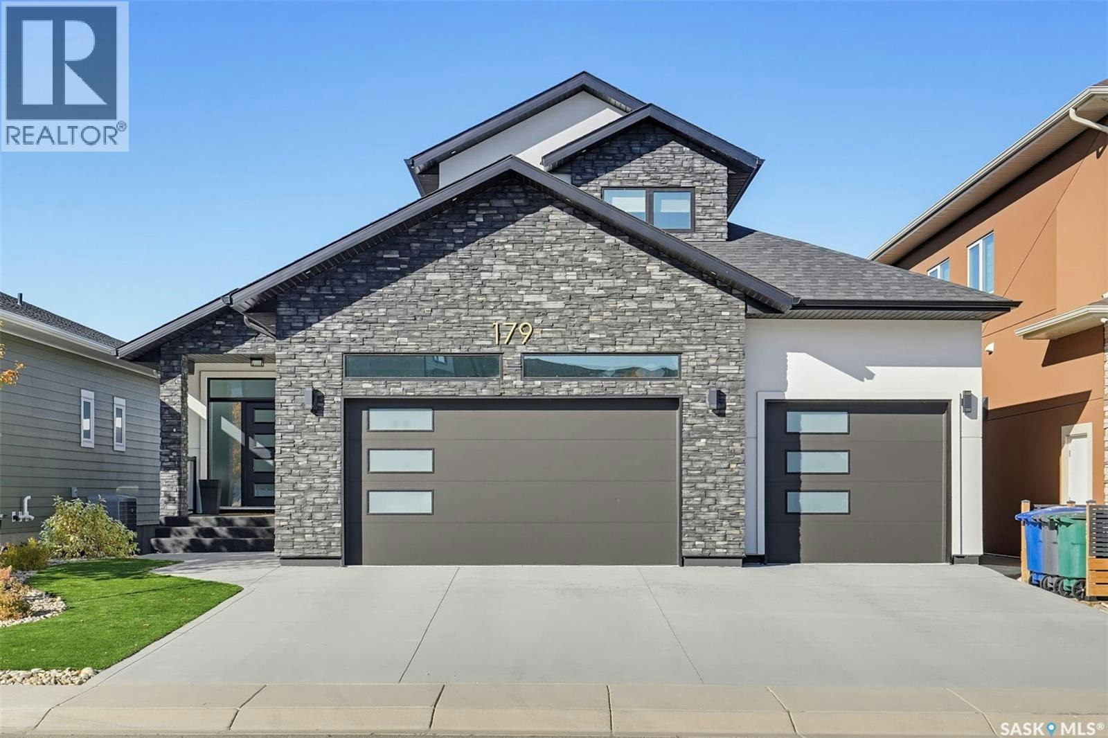 179 Kenaschuk Crescent, Saskatoon, SK, S7W 0Y3