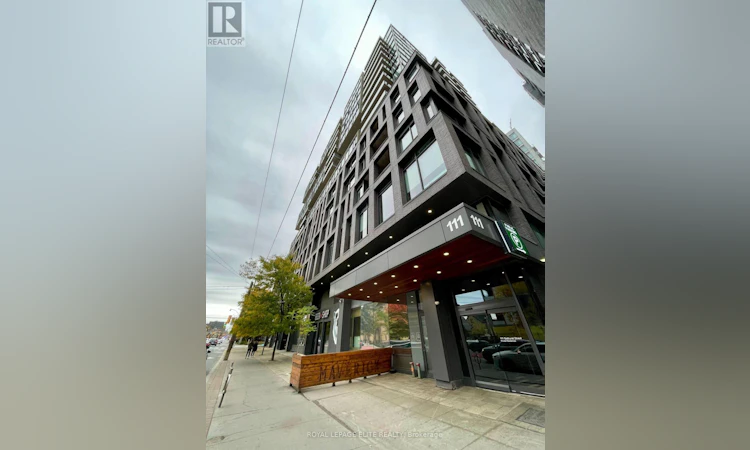 1119-111 Bathurst Street