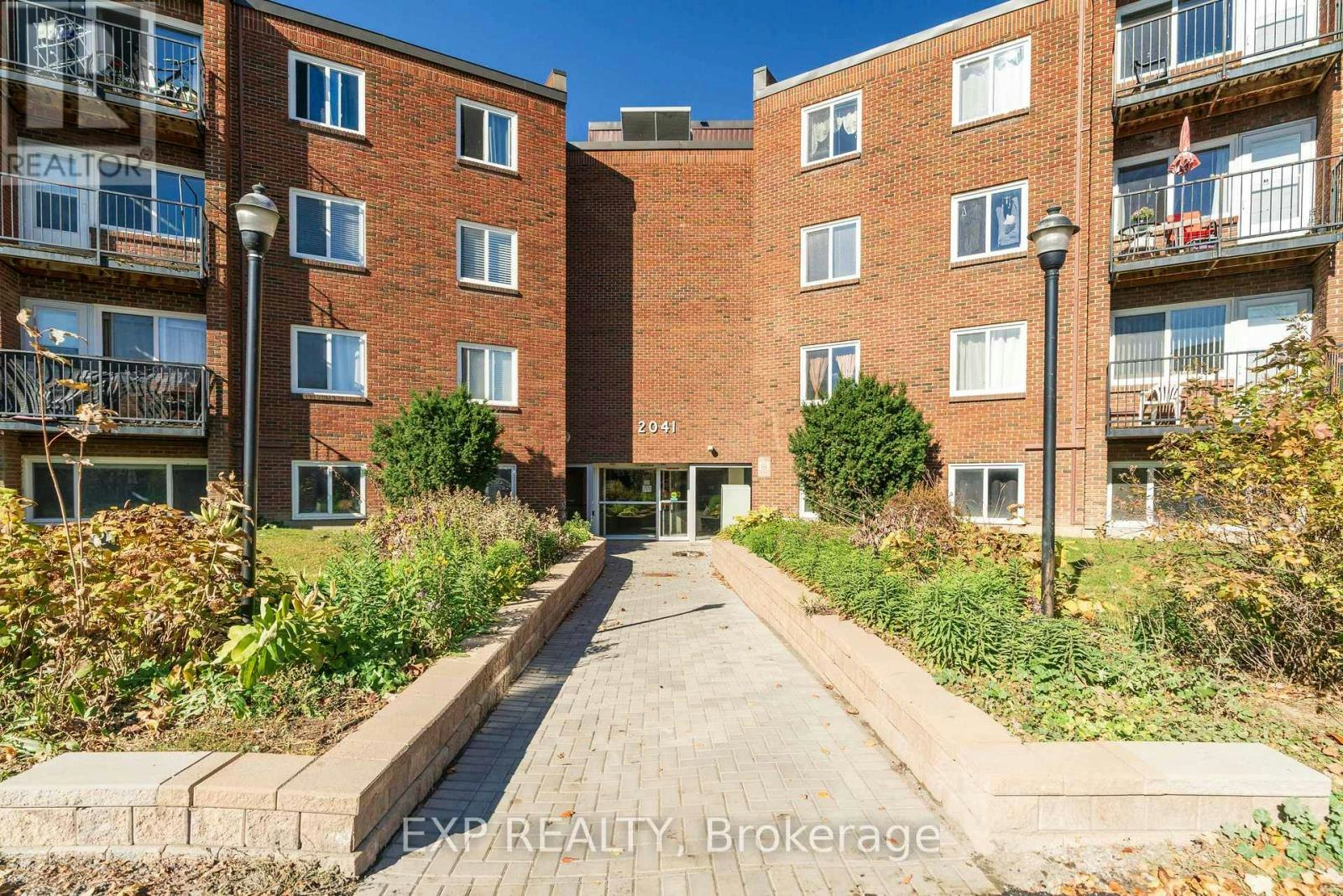 208C-2041 Arrowsmith Drive, Ottawa, ON, K1J 7V7