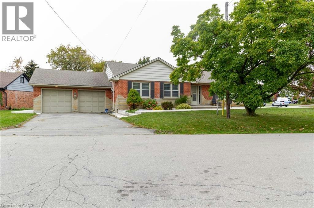 77 Randall Avenue, Hamilton, ON, L8G 2K8