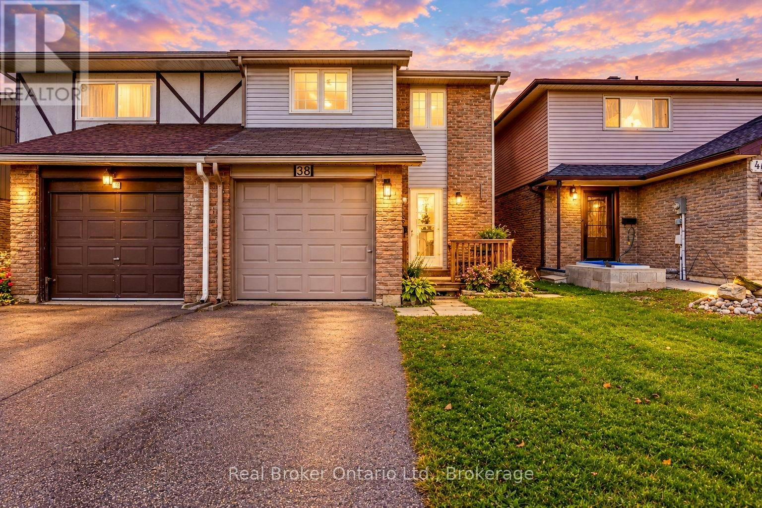 38 Christie Crescent, Barrie, ON, L4N 4W8