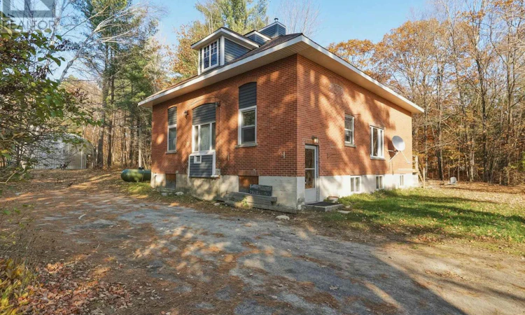 2026 Peninsula Road