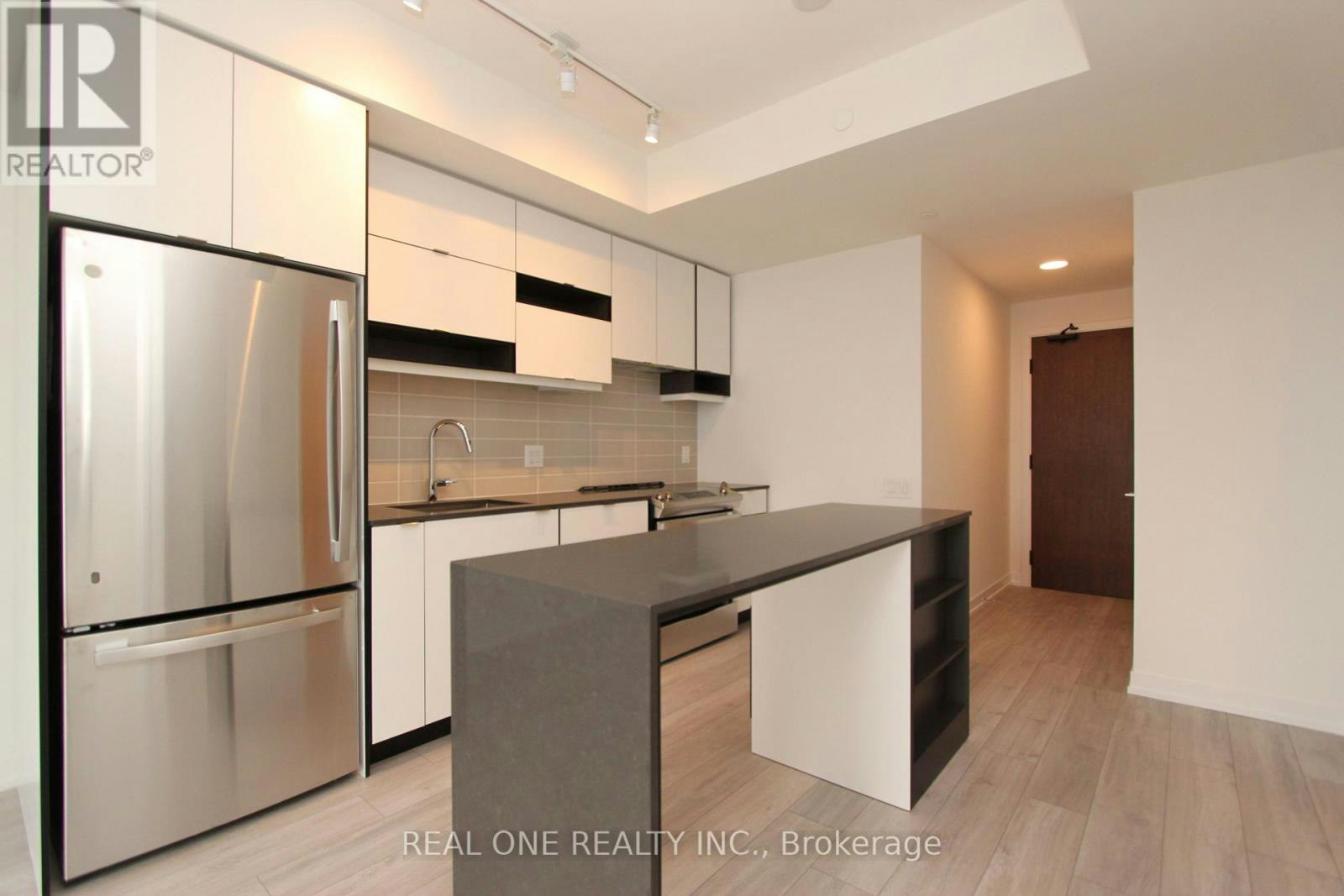 3807-4065 Confederation Parkway, Mississauga, ON, L5B 0L4 - 2