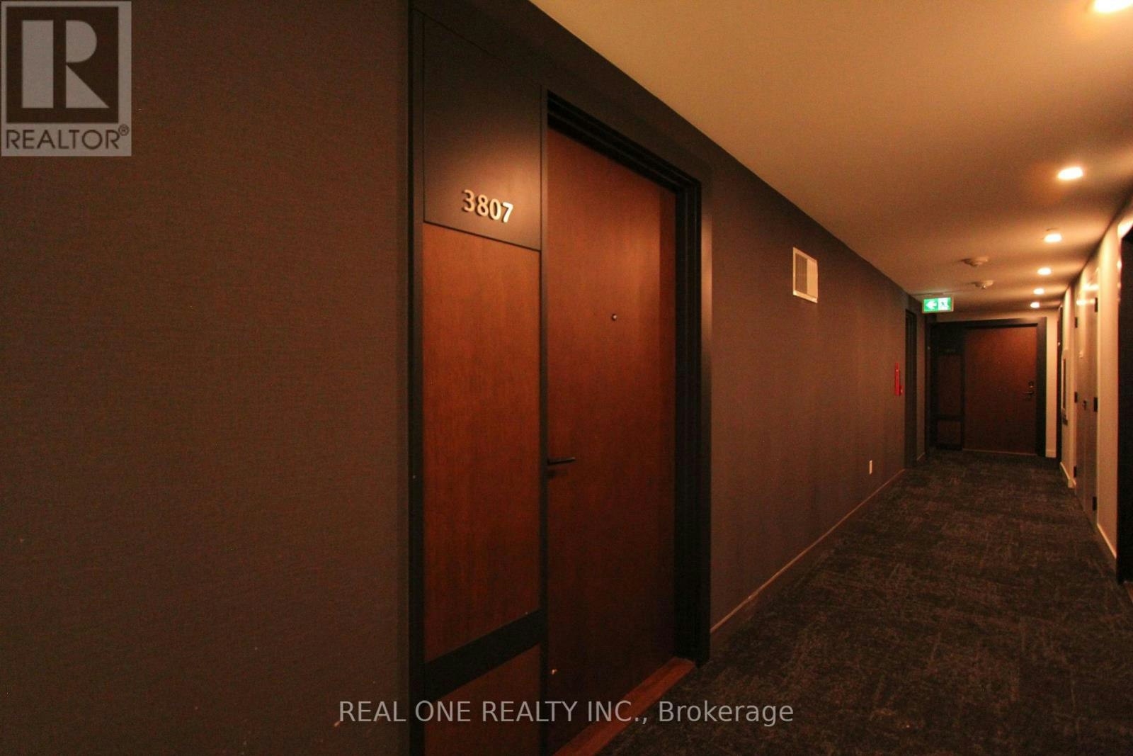 3807-4065 Confederation Parkway, Mississauga, ON, L5B 0L4 - 10