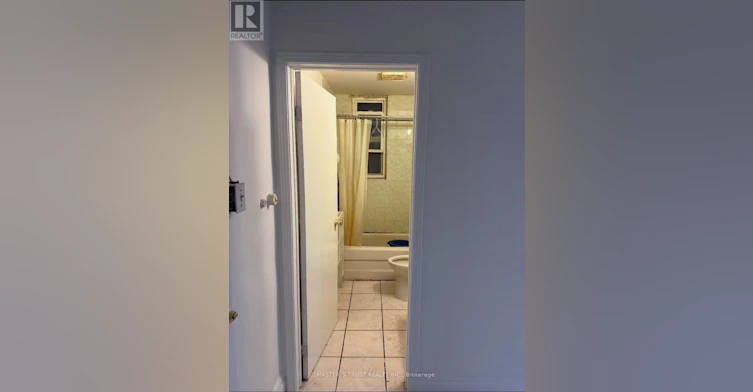 841 Dupont Street, Toronto, ON, M6G 1Z7 - 10