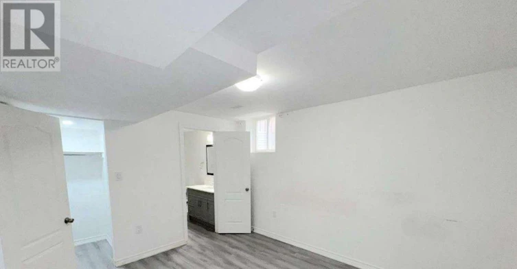 6 Diane Court, Brampton, ON, L6Y 3E3 - 7