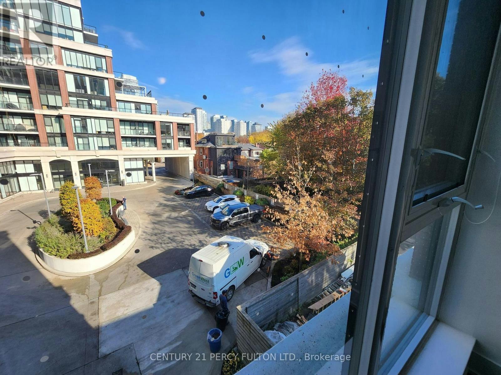 R215-18 Millwood Road, Toronto, ON, M4S 0C2 - 14