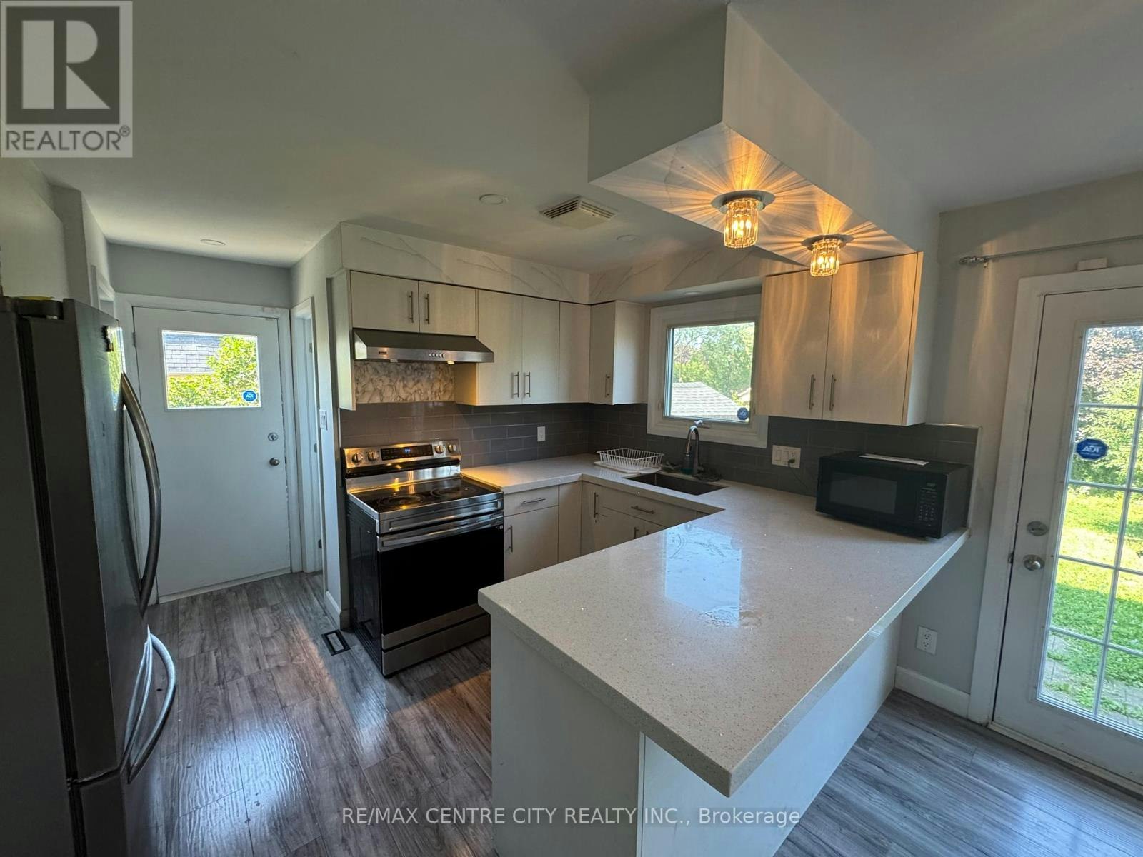 870 Wellingsboro Road, London, ON, N6E 1Y5 - 8