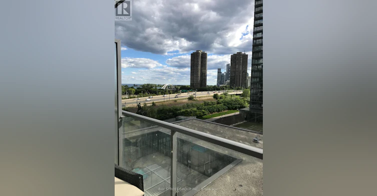 611-103 The Queensway, Toronto, ON, M6S 5B3 - 8