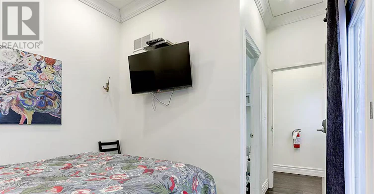 ROOM 304-600 Parliament Street, Toronto, ON, M4X 1R2 - 2
