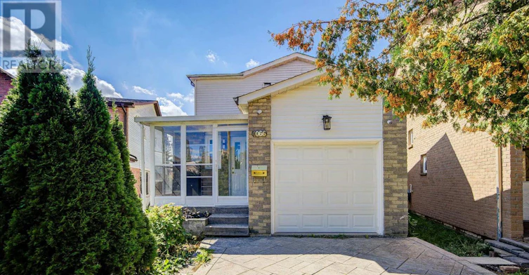 4066 Wycliffe Way, Mississauga, ON, L5C 3S1