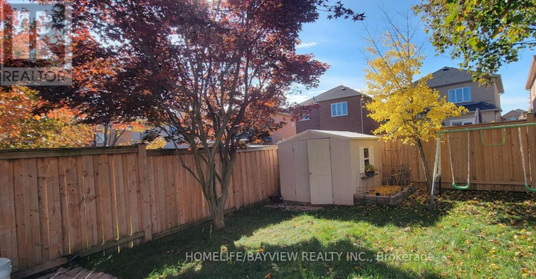 22 Royal Ridge Crescent, Vaughan, ON, L6A 2T1 - 17