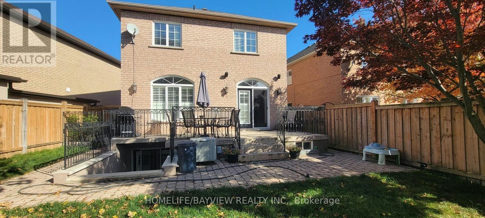 22 Royal Ridge Crescent, Vaughan, ON, L6A 2T1 - 16
