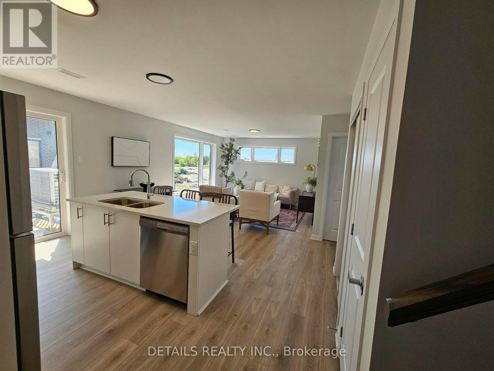 19-201 Glenroy Gilbert Drive, Ottawa, ON, K2J 7N7 - 4