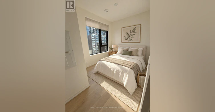 1607-109 Erskine Avenue, Toronto, ON, M4P 0G6 - 9
