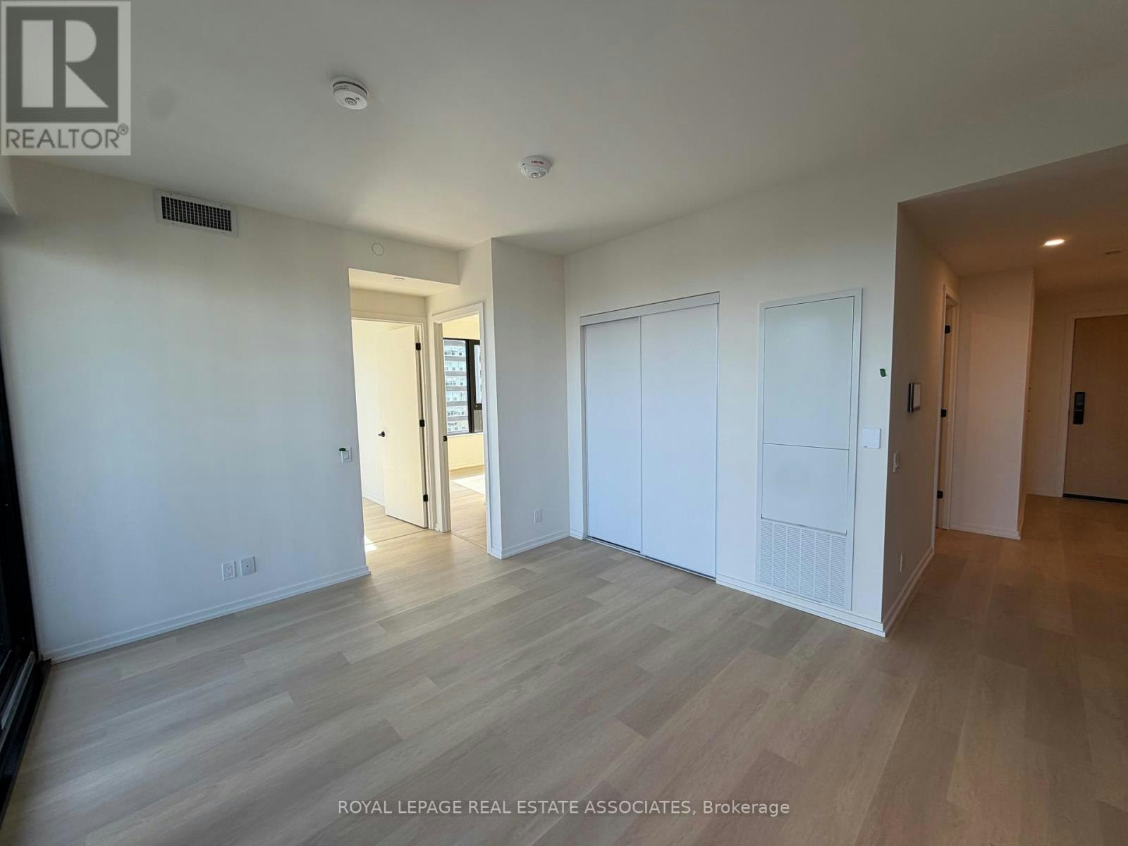 1607-109 Erskine Avenue, Toronto, ON, M4P 0G6 - 18
