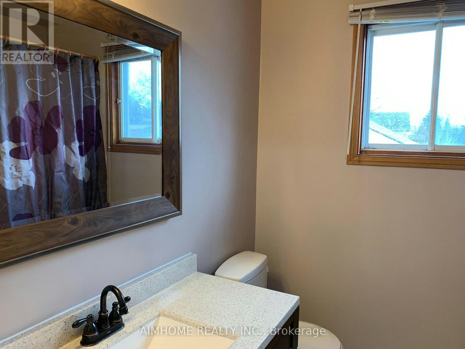 303 Annshiela Drive, Georgina, ON, L4P 3A6 - 9