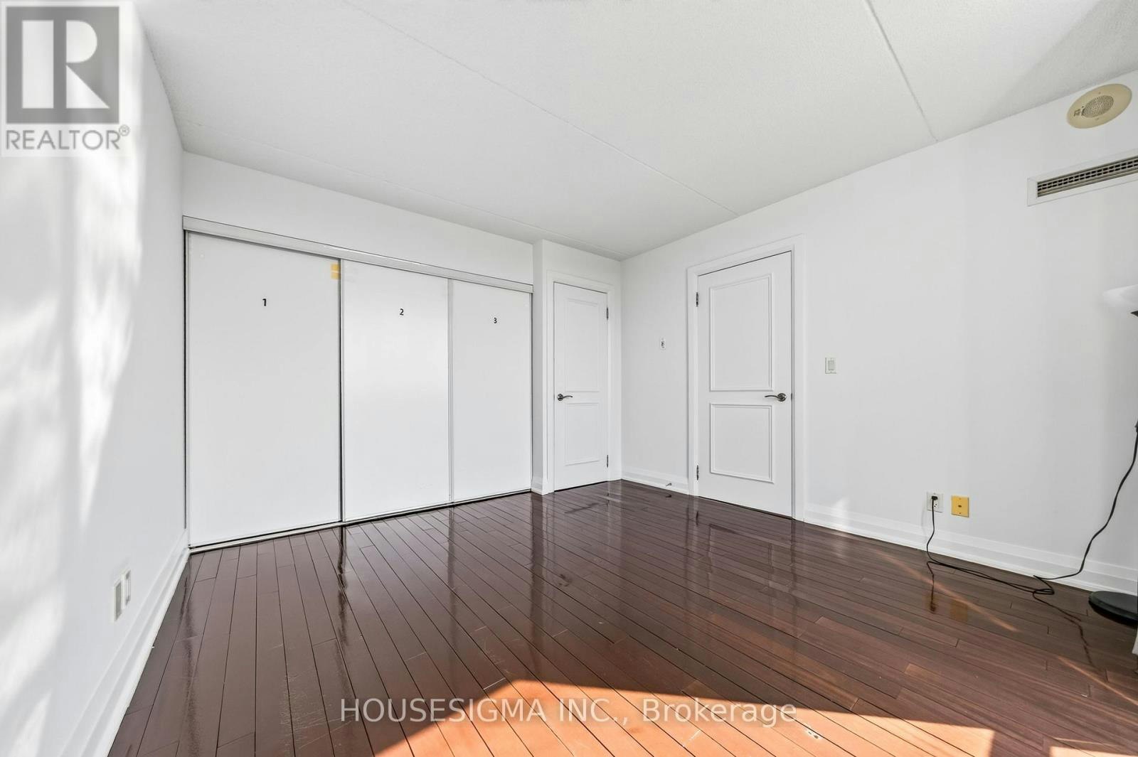 2737 Keele Street, Toronto, ON, M3M 2E9 - 25