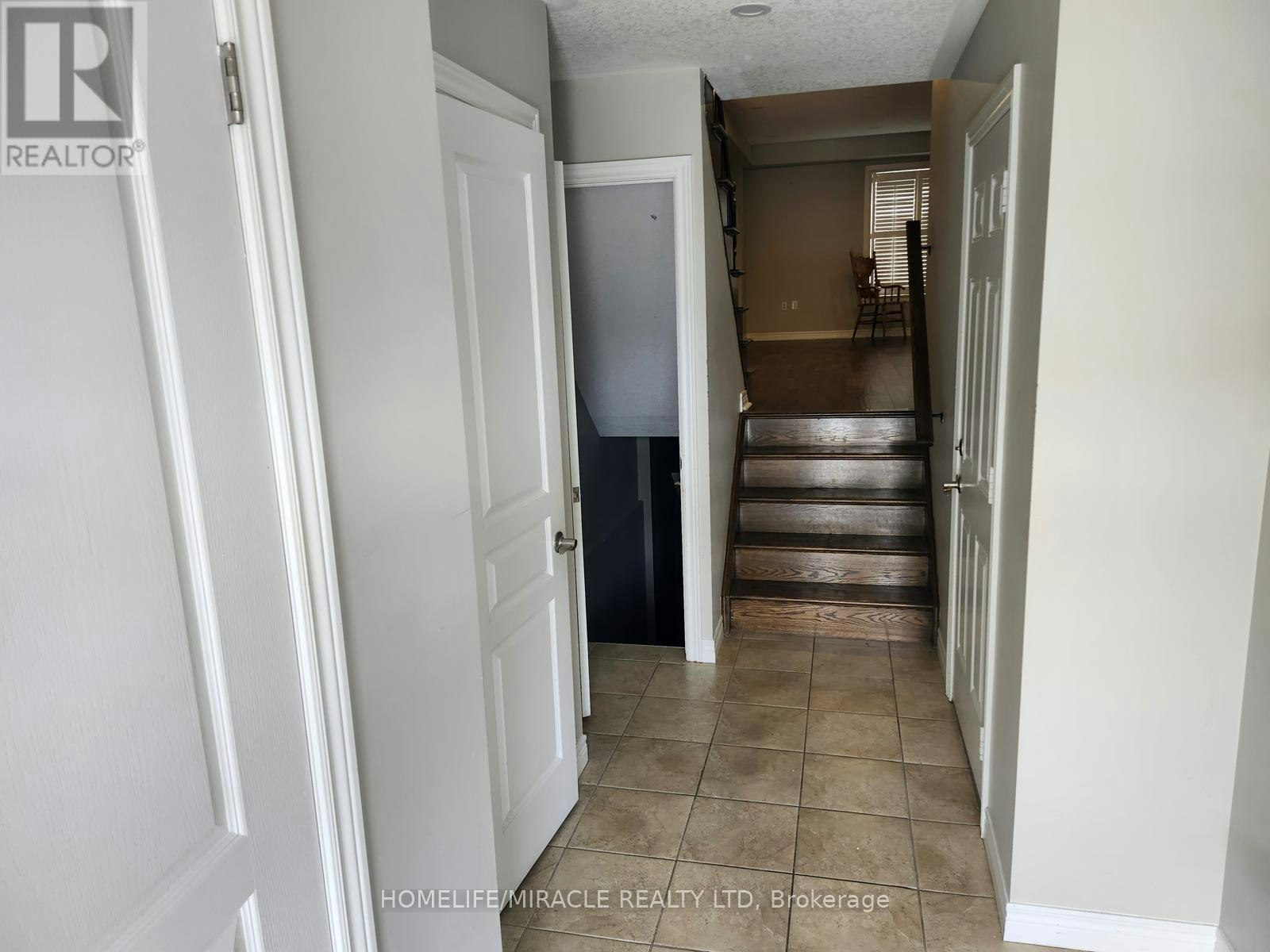 87 Charleswood Crescent, Hamilton, ON, L0R 1P0 - 2