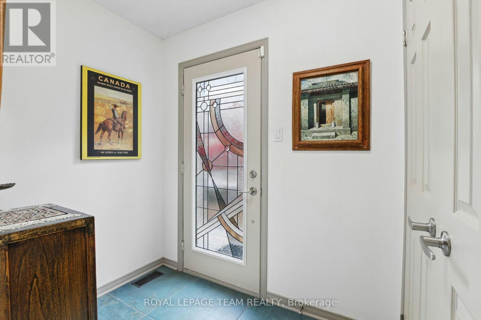 11 Craftsman Private, Ottawa, ON, K1Y 4W9