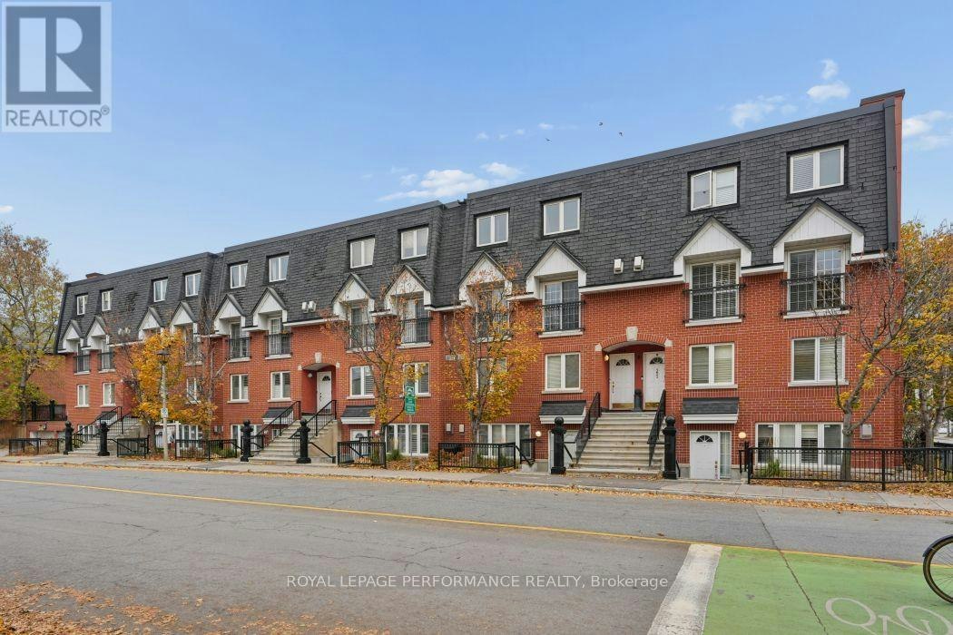 L-313 St Patrick Street, Ottawa, ON, K1N 5K6