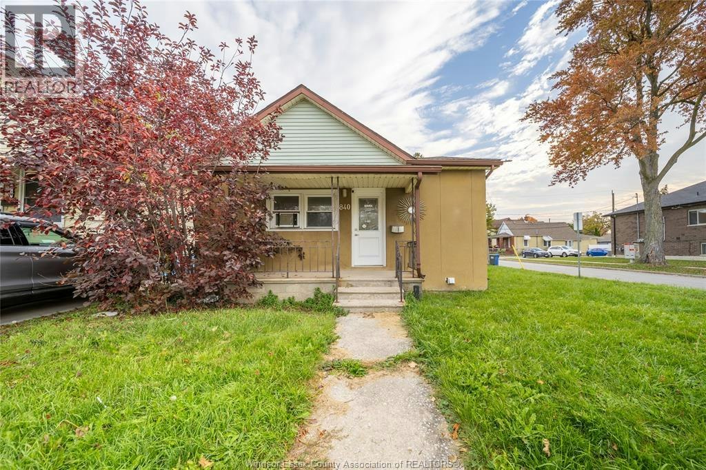 840 Howard Avenue, Windsor, ON, N9A 1R9