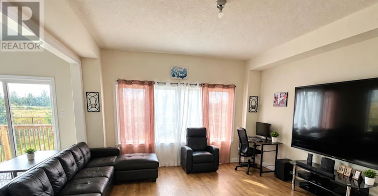 5 Bianca Crescent, Wasaga Beach, ON, L9Z 0H7 - 4