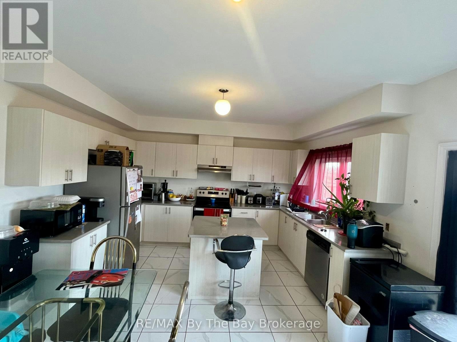 5 Bianca Crescent, Wasaga Beach, ON, L9Z 0H7 - 8