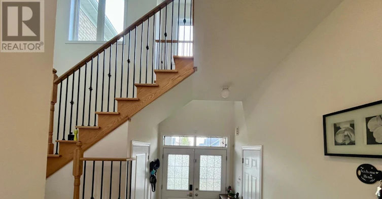 5 Bianca Crescent, Wasaga Beach, ON, L9Z 0H7 - 2