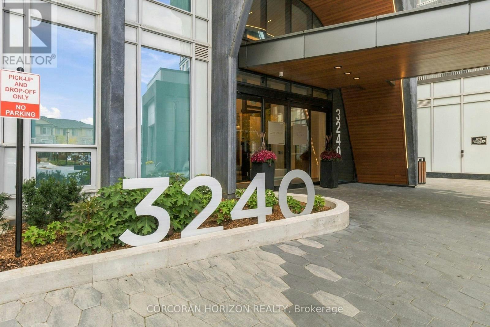 120-3240 William Coltson Avenue, Oakville, ON, L6H 8C8 - 2