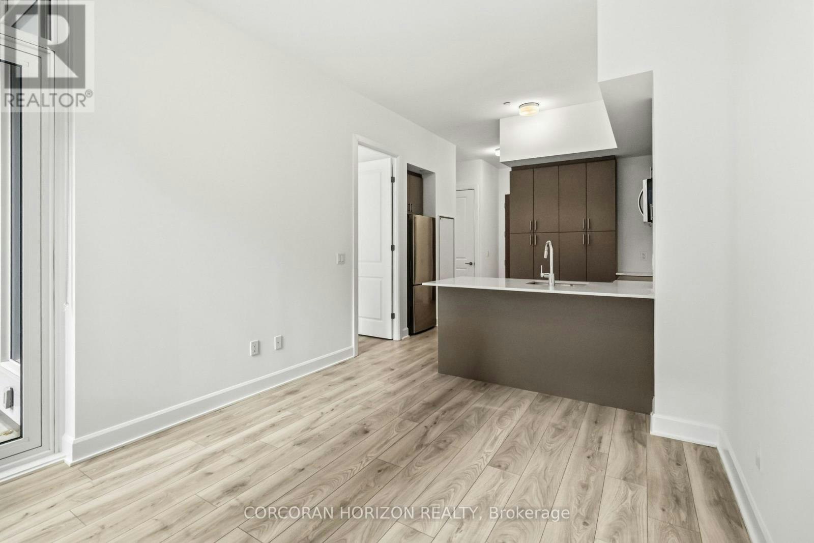 120-3240 William Coltson Avenue, Oakville, ON, L6H 8C8 - 4
