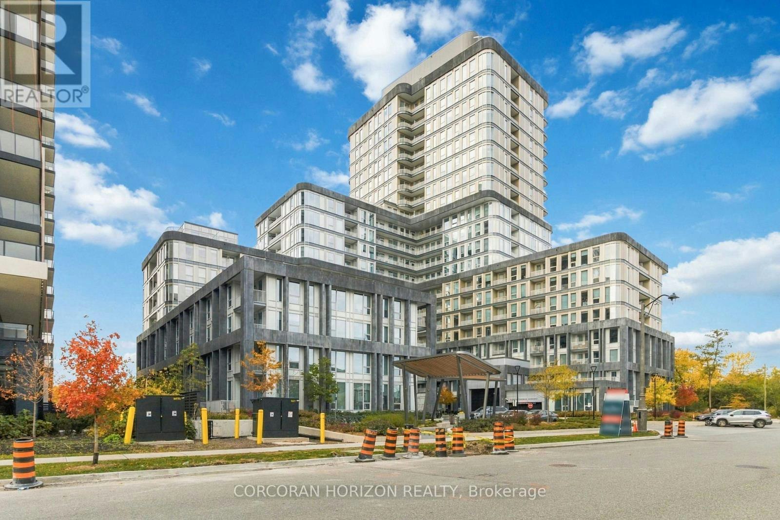 120-3240 William Coltson Avenue, Oakville, ON, L6H 8C8
