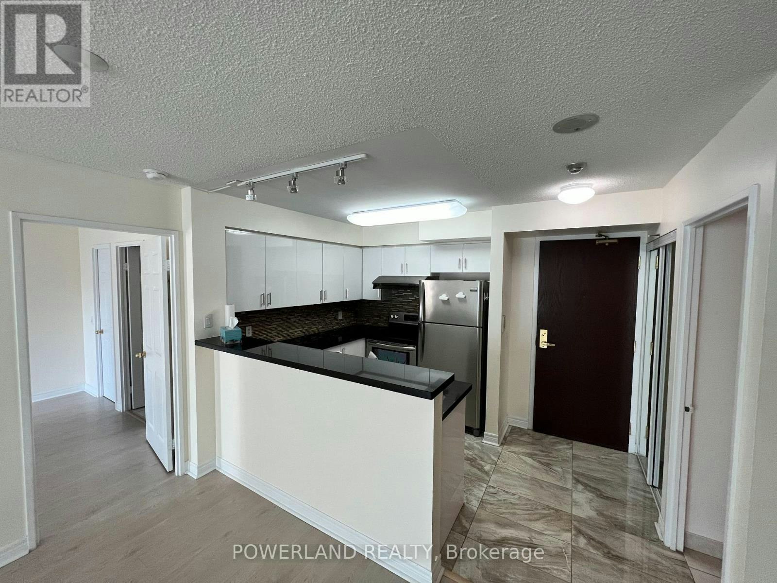 1007-18 Parkview Avenue, Toronto, ON, M2N 7H7 - 4